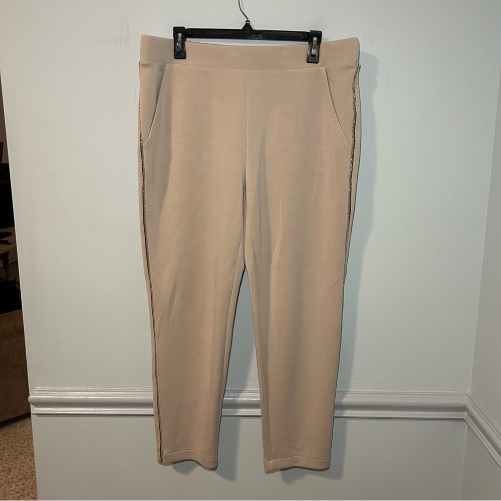 Chico’s Beige & Silver Beaded trim Pull-On Dress Pants with Pockets Size Large